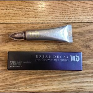 BRAND NEW Urban Decay Eyeshadow Primer Potion!